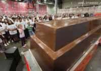 image عکس بزرگترین شکلات جهان کتاب رکوردهای گینس