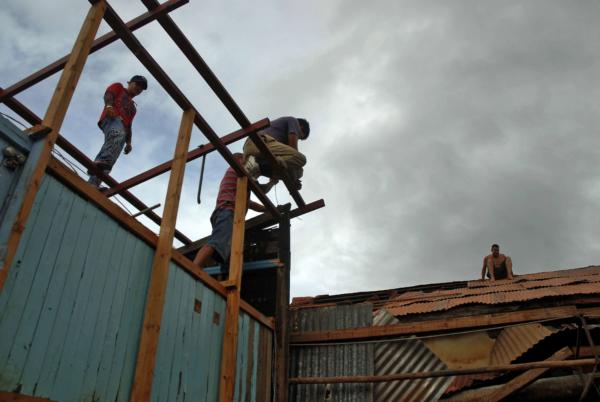 image اخبار و گزارش کامل تصویری لحظه ای از خرابی های طوفان سندی در امریکا