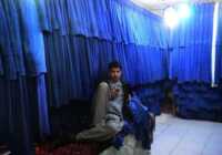 image مغازه فروش چادرهای مخصوص زنان افغان در کابل