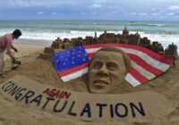 image درست کردن مجسمه شنی اوباما از سوی یک هنرمند هندی در ساحل پوری