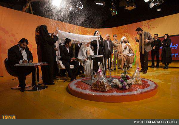 image عکس های مراسم عقد زنده یک زوج در برنامه ویتامین ۳