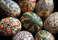 image مدل طراحی های رنگی رنگی روی تخم مرغ شب عید