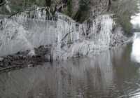 image کریستال های یخی زیبا در باکینگهام شایر بریتانیا