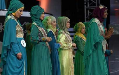 image گزارش تصویری از مراسم بانوی زیبای با حجاب جهان
