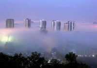image مه زیبای صبحگاهی در شهر چونگینگ چین