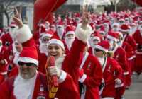 image مسابقه دو بابانوئل ها شهر همیلتون کانادا