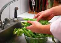 image آموزش شستن تمیز میوه و سبزی با معجون های جادویی خانگی