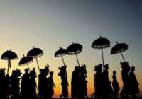 image عکس مراسم آیینی هندوها جزیره بالی اندونزی
