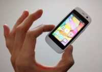image عکس و مشخصات کوچکترین موبایل دنیا