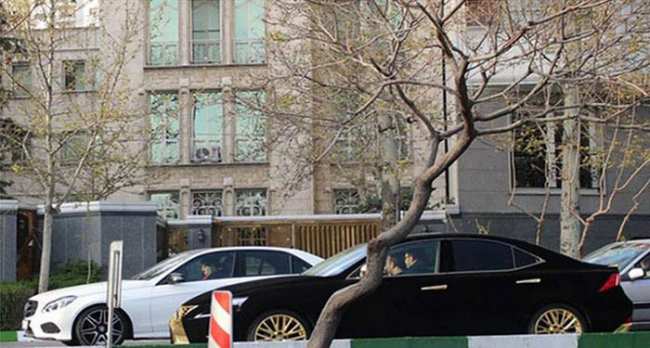 image عکس از ماشین های شیک و مدل بالا در خیابان های تهران