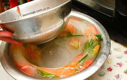 image آموزش تصویری درست کردن ظرف یخی برای سرو میوه در مهمانی