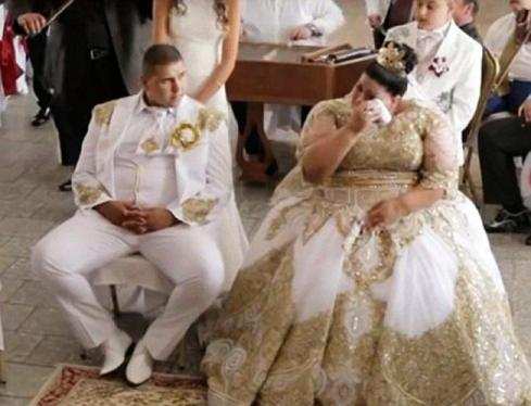 image عکس های دیدنی عروس خانمی با لباس عروس شش صد میلیونی
