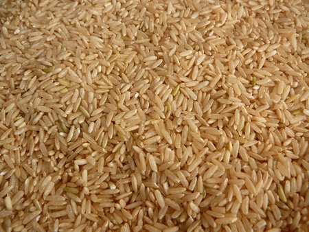 image آیا خوردن برنج قهوه ای به عنوان جایگزین برنج سفید مفید است