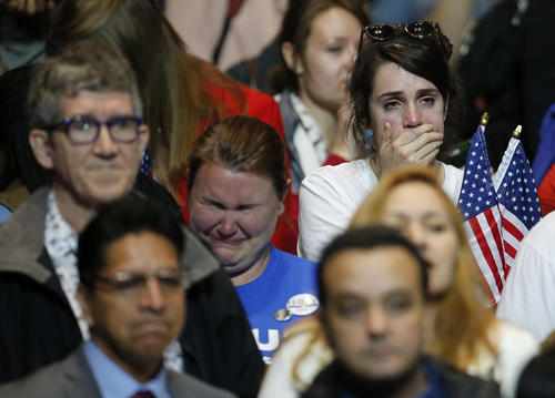 image عکس های دیدنی از شادی و ناراحتی مردم امریکا بعد از انتخاب ترامپ