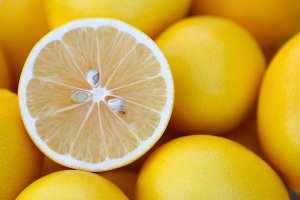 image لیمو شیرین چه خاصیتی برای سلامتی بدن دارد