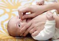 image علت گرفتگی بینی نوزادان و راه حل آن