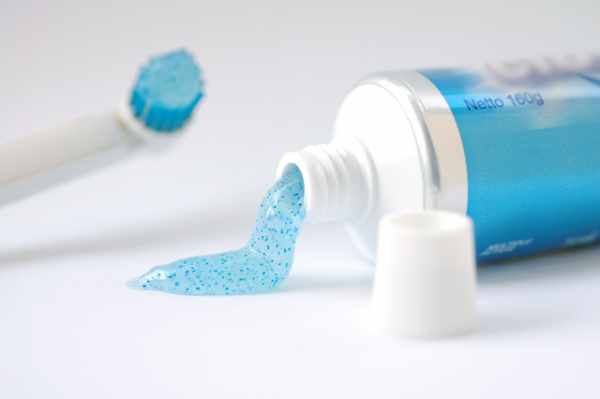 image موراد جالب استفاده از خمیر دندان به جز مسواک زدن