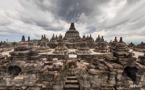image عکس های فوق العاده دیدنی از معبد بوروبودور اندونزی و توضیحات