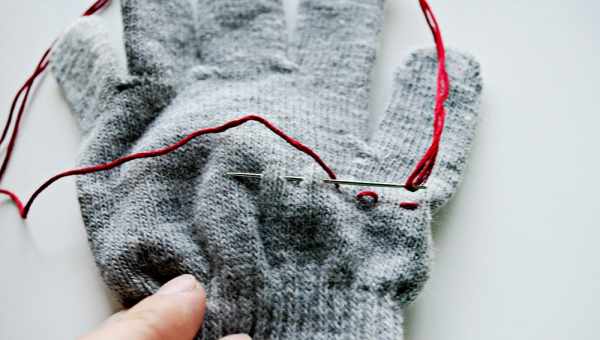 image آموزش دوخت طرح های متنوع روی دستکش بافت بچگانه