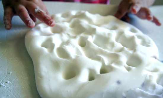 image آموزش مرحله ای درست کردن خمیر مجسمه سازی برای بچه ها