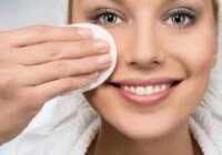 image چطور با روغن های طبیعی آرایش صورت خود را کاملا پاک کنید