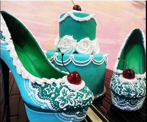 image طراحی خوراکی و کیک های خوشمزه شکل کفش
