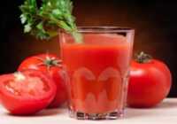 image خواص مصرف روزانه آب گوجه فرنگی در زیبایی و سلامتی