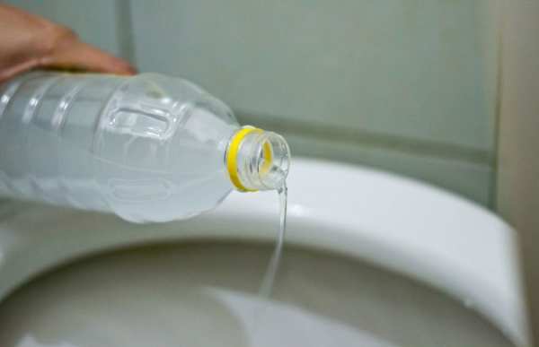 image راهکارهای بهداشتی برای از بین بردن بوی بد سرویس بهداشتی
