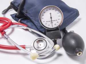 image بهترین راه اندازه گیری فشار خون در خانه چیست