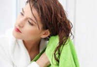 image آیا شب با موی خیس خوابیدن برای سلامتی مضر است