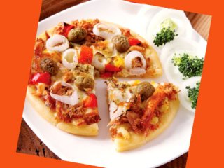 image آموزش پخت پیتزا با تن ماهی